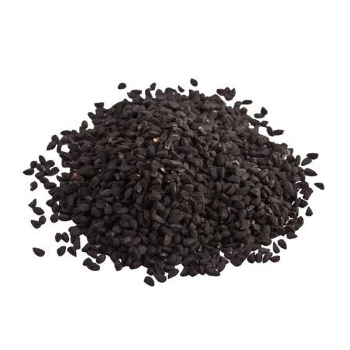 Graines de Nigella sativa (cumin noir), base de l'huile de Nigelle