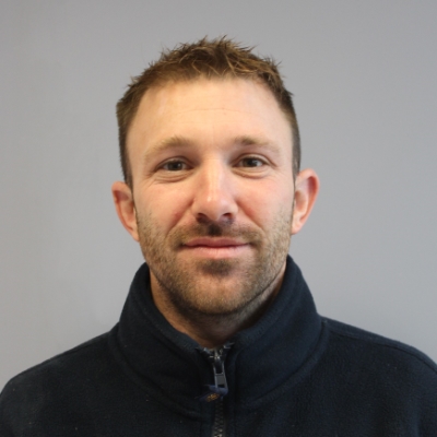 Emilien Vieville, préparation de commandes professionnelles et suivi des stocks &agrave; la Compagnie du bicarbonate